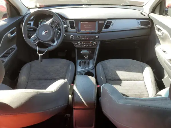 KNDCB3LC2K5352971 2019 KIA NIRO - Image 8