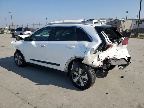 KNDCB3LC2K5353165 2019 KIA NIRO - Image 2