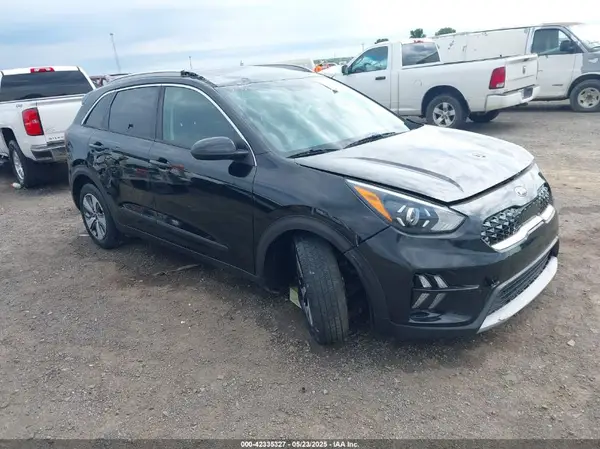 KNDCB3LC2L5364815 2020 KIA NIRO - Image 1