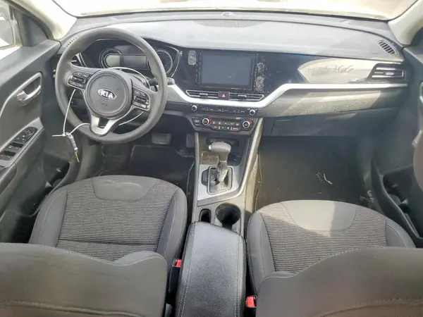KNDCB3LC2L5369125 2020 KIA NIRO - Image 8