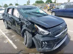 KNDCB3LC2L5375460 2020 KIA NIRO