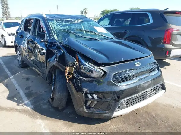 KNDCB3LC2L5375460 2020 KIA NIRO - Image 1
