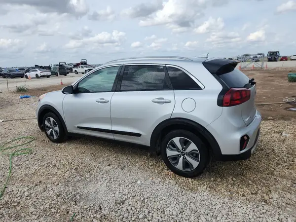 KNDCB3LC2L5395496 2020 KIA NIRO - Image 2