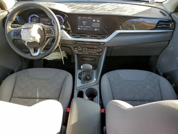 KNDCB3LC2L5422115 2020 KIA NIRO - Image 8