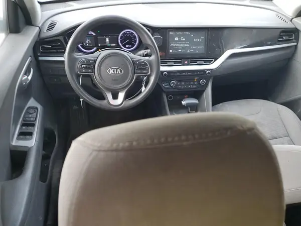 KNDCB3LC2L5424768 2020 KIA NIRO - Image 8