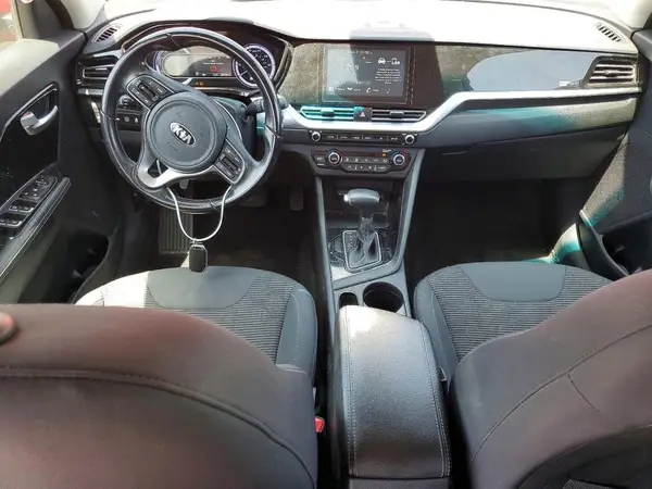 KNDCB3LC2L5435110 2020 KIA NIRO - Image 8
