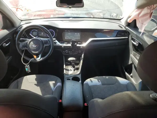 KNDCB3LC2M5469159 2021 KIA NIRO - Image 8