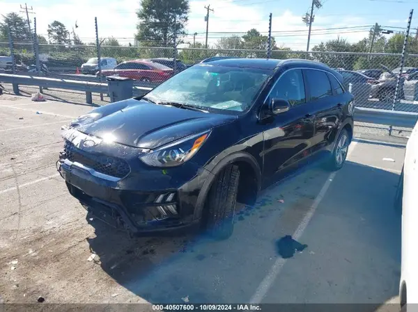 KNDCB3LC2M5486284 2021 KIA NIRO - Image 2