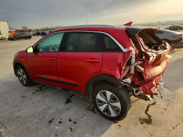 KNDCB3LC2M5488276 2021 KIA NIRO - Image 2