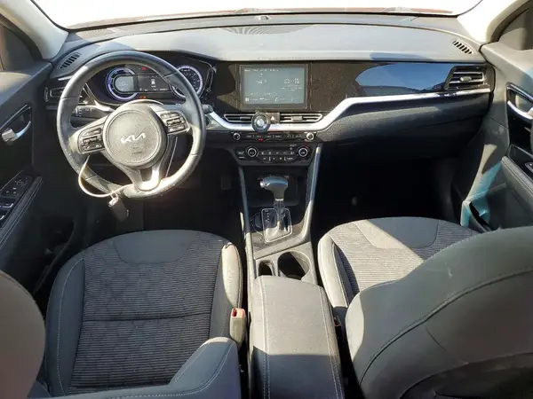 KNDCB3LC2N5499182 2022 KIA NIRO - Image 8