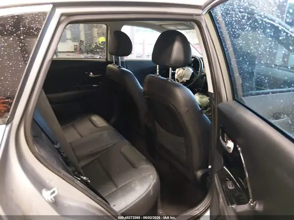 KNDCB3LC2N5506342 2022 KIA NIRO - Image 8