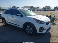 KNDCB3LC2N5519141 2022 KIA NIRO