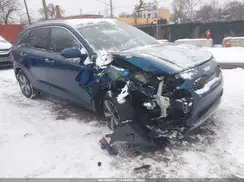 KNDCB3LC2N5519530 2022 KIA NIRO