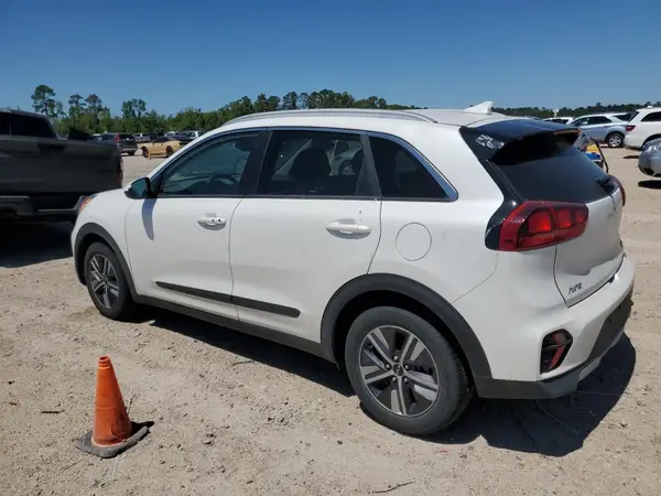 KNDCB3LC2N5523576 2022 KIA NIRO - Image 2