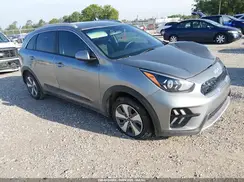 KNDCB3LC2N5531483 2022 KIA NIRO