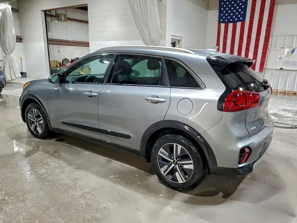 KNDCB3LC2N5535551 2022 KIA NIRO - Image 2