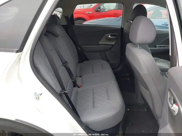 KNDCB3LC2N5539308 2022 KIA NIRO - Image 8