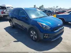 KNDCB3LC2N5539857 2022 KIA NIRO