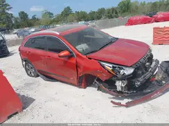 KNDCB3LC2N5540944 2022 KIA NIRO