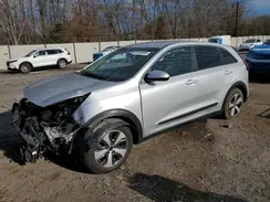 KNDCB3LC3H5050212 2017 KIA NIRO