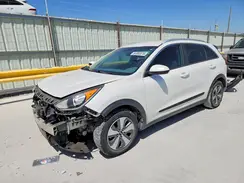 KNDCB3LC3H5053238 2017 KIA NIRO