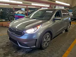 KNDCB3LC3H5055796 2017 KIA NIRO