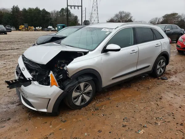 KNDCB3LC3H5074364 2017 KIA NIRO - Image 1
