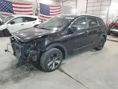 KNDCB3LC3H5098390 2017 KIA NIRO
