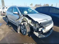 KNDCB3LC3H5103992 2017 KIA NIRO