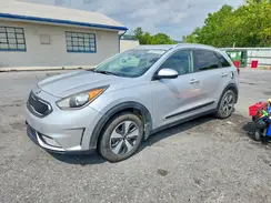 KNDCB3LC3J5112519 2018 KIA NIRO