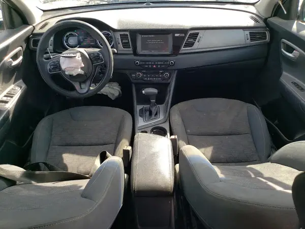 KNDCB3LC3J5124105 2018 KIA NIRO - Image 8