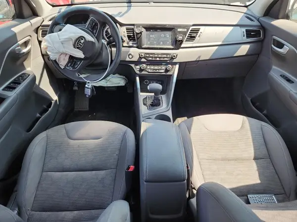 KNDCB3LC3J5124878 2018 KIA NIRO - Image 8