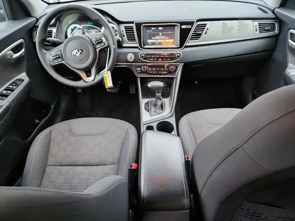 KNDCB3LC3J5136884 2018 KIA NIRO - Image 8