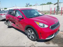 KNDCB3LC3J5143382 2018 KIA NIRO