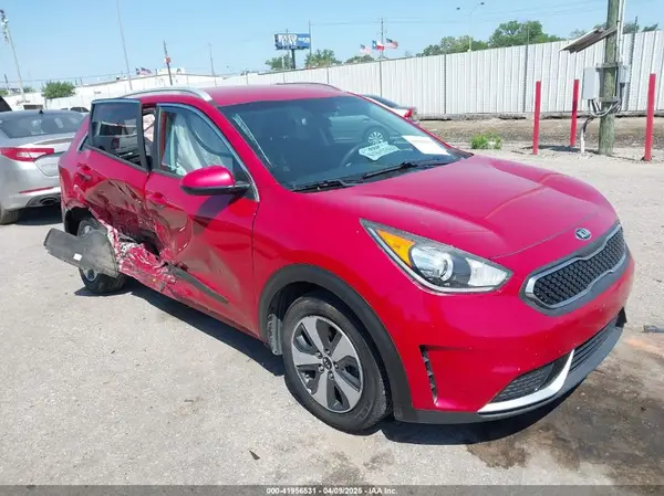 KNDCB3LC3J5143382 2018 KIA NIRO - Image 1
