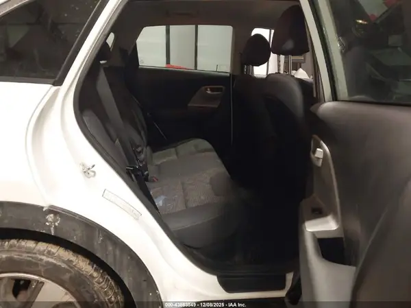 KNDCB3LC3J5152017 2018 KIA NIRO - Image 8