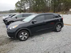 KNDCB3LC3J5203175 2018 KIA NIRO