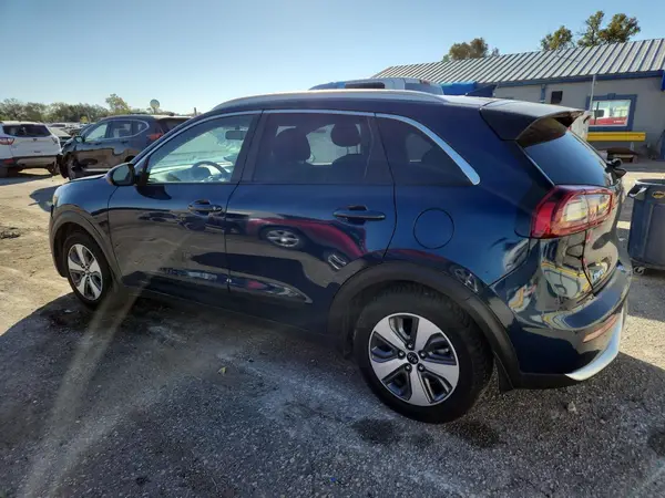KNDCB3LC3J5205511 2018 KIA NIRO - Image 2