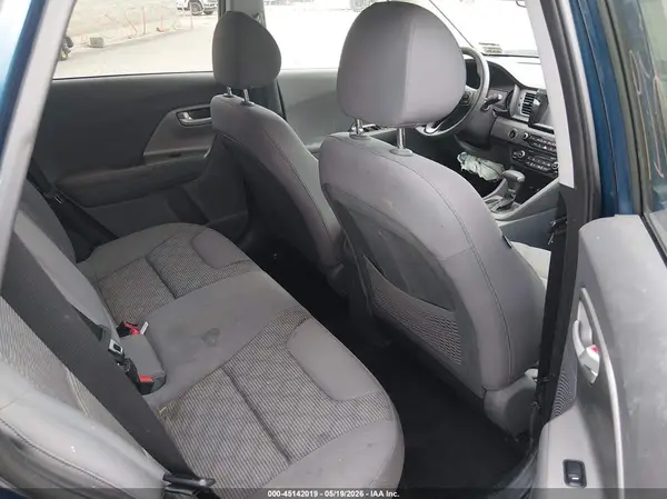 KNDCB3LC3J5206139 2018 KIA NIRO - Image 8