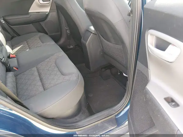 KNDCB3LC3K5216526 2019 KIA NIRO - Image 8