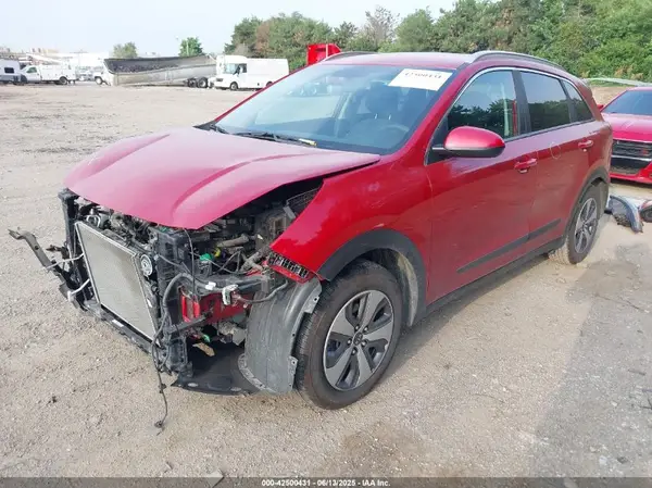 KNDCB3LC3K5219149 2019 KIA NIRO - Image 2