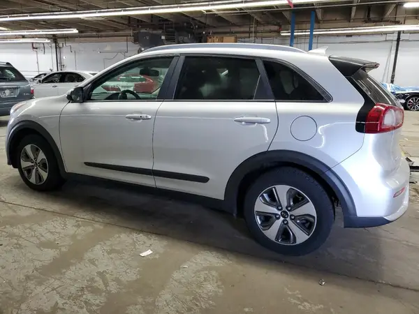 KNDCB3LC3K5231429 2019 KIA NIRO - Image 2