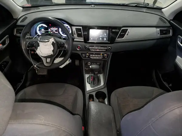 KNDCB3LC3K5231429 2019 KIA NIRO - Image 8