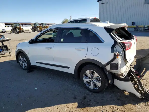 KNDCB3LC3K5239319 2019 KIA NIRO - Image 2