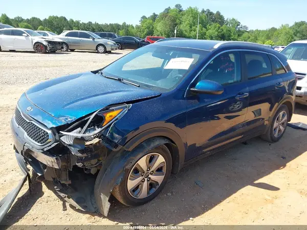 KNDCB3LC3K5241331 2019 KIA NIRO - Image 2