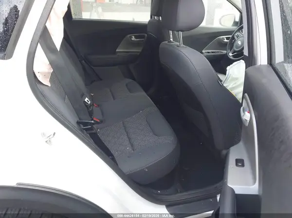 KNDCB3LC3K5246125 2019 KIA NIRO - Image 8