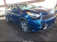 KNDCB3LC3K5252572 2019 KIA NIRO