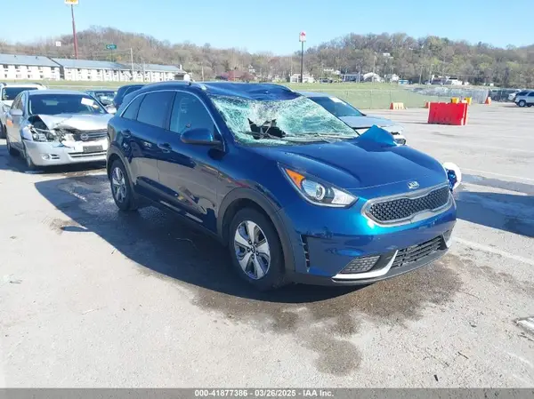 KNDCB3LC3K5256718 2019 KIA NIRO - Image 1