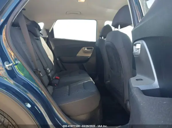 KNDCB3LC3K5256718 2019 KIA NIRO - Image 8