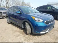 KNDCB3LC3K5257819 2019 KIA NIRO